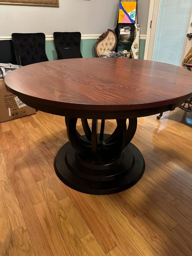 Nicole Table in Oak