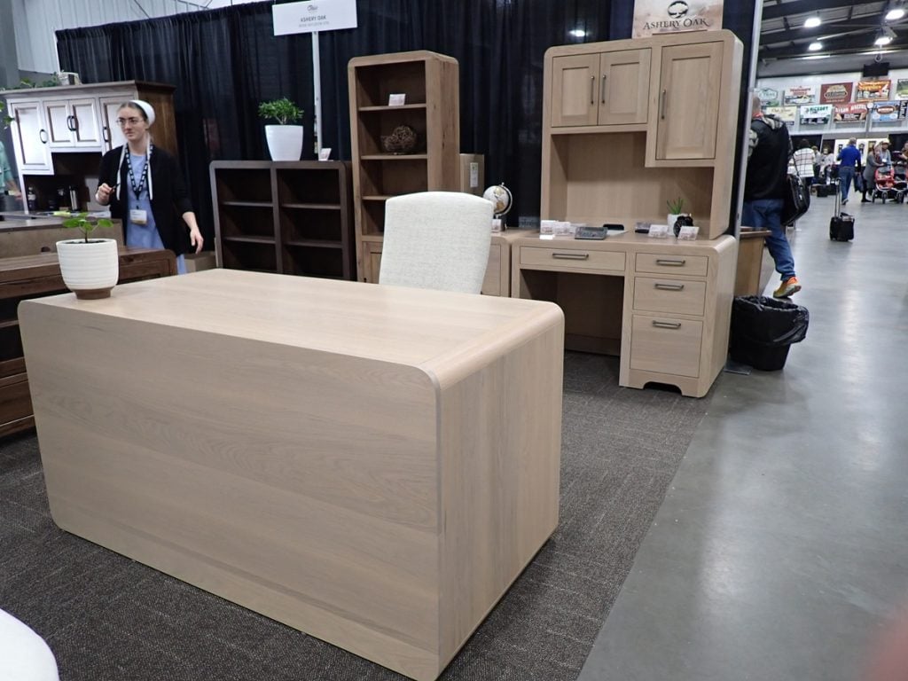 Americana Executive Desk