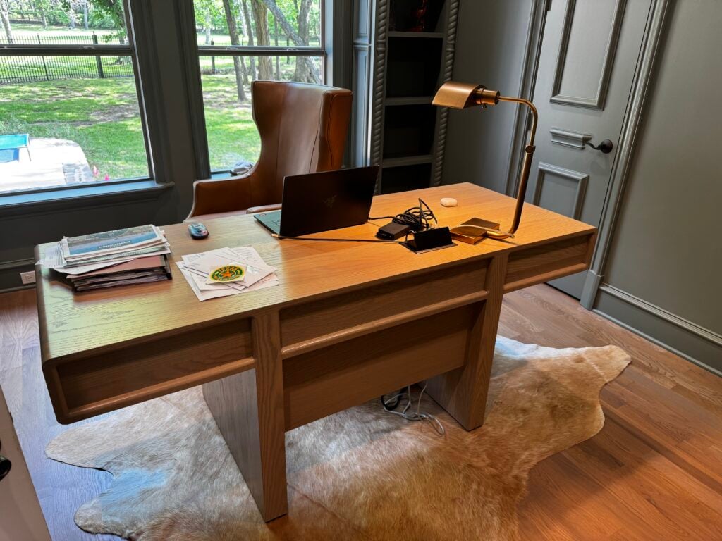 Shown in Oak Wood Sand Stain