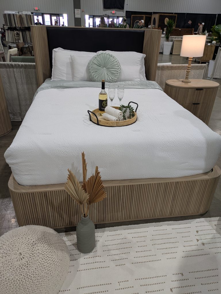 Halley bed1
