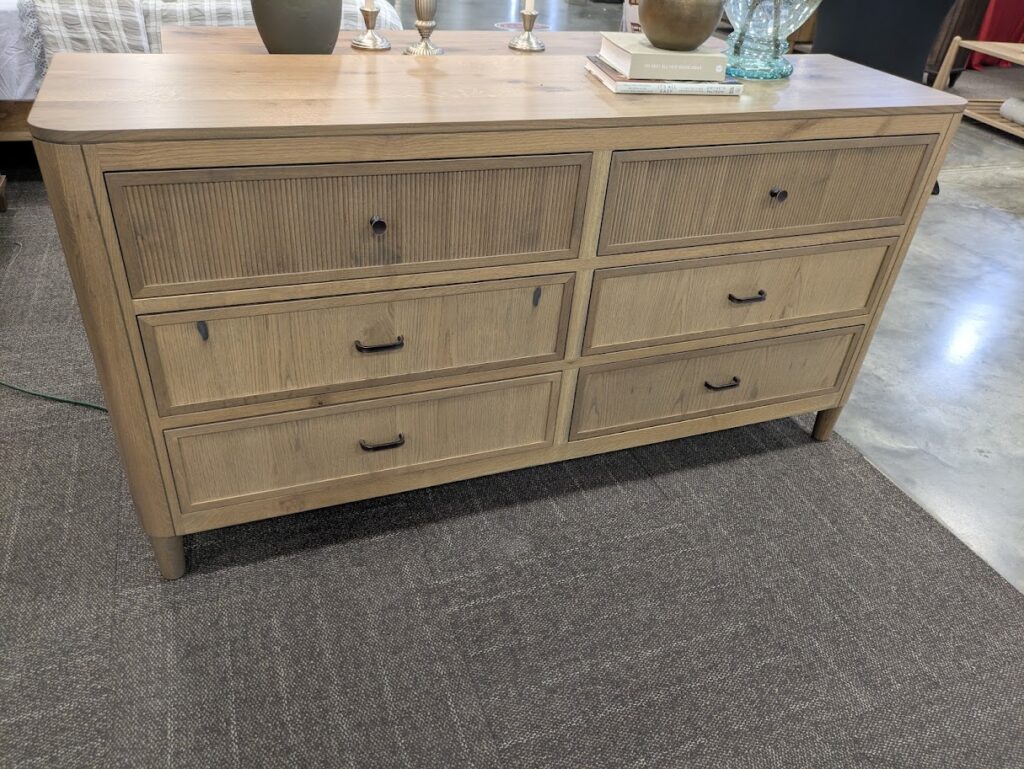 Shown in Rustic Quarter Sawn White Oak